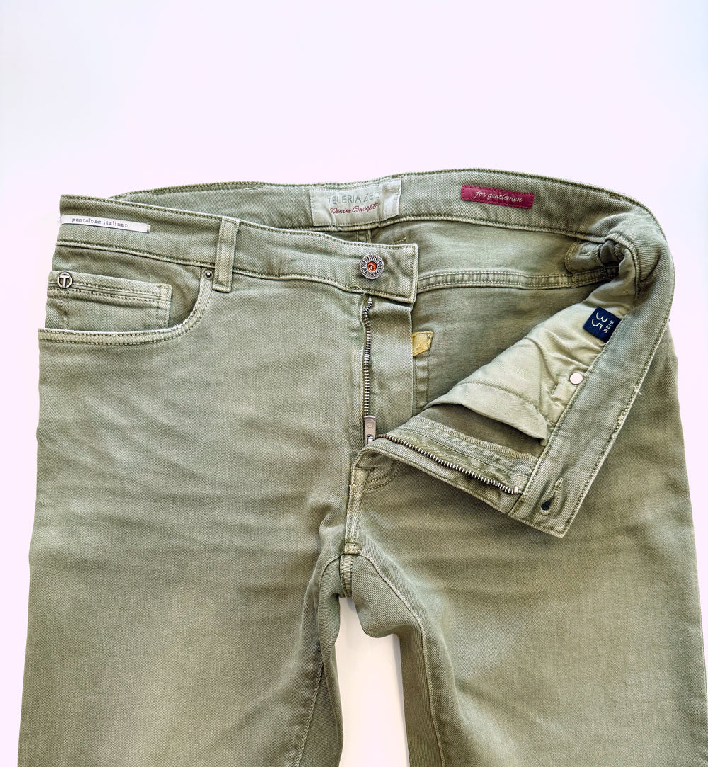 Teleria Zed Cobra Jean In Iguana