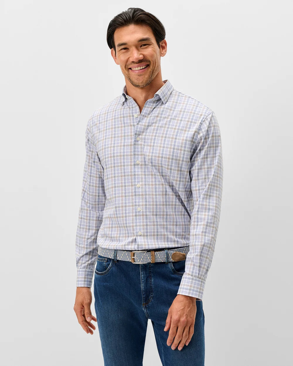 Chelsea Pane Everyday Performance Button Down Shirt In White