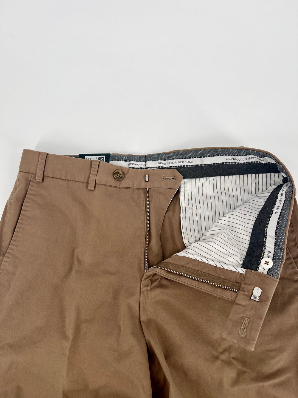 Dayne Chino Pant In Brown