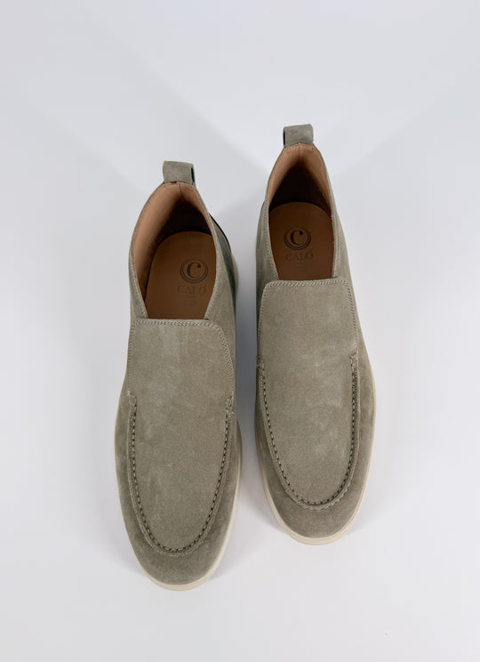 Calo Suede Desert Boot In Verde