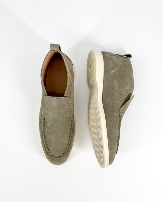 Calo Suede Desert Boot In Verde