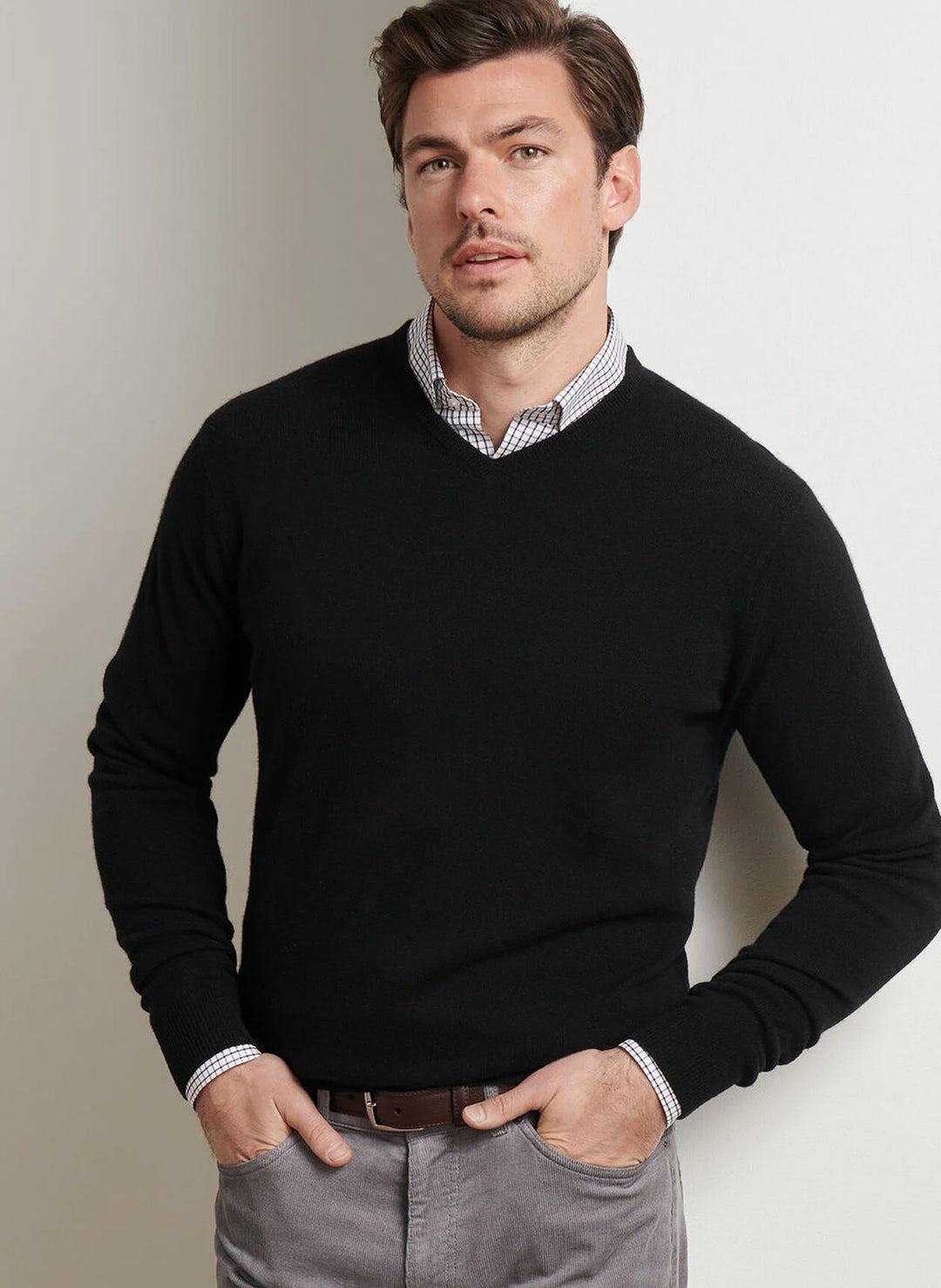 Peter Millar Crown Heritage Cashmere V-Neck Sweater In Black