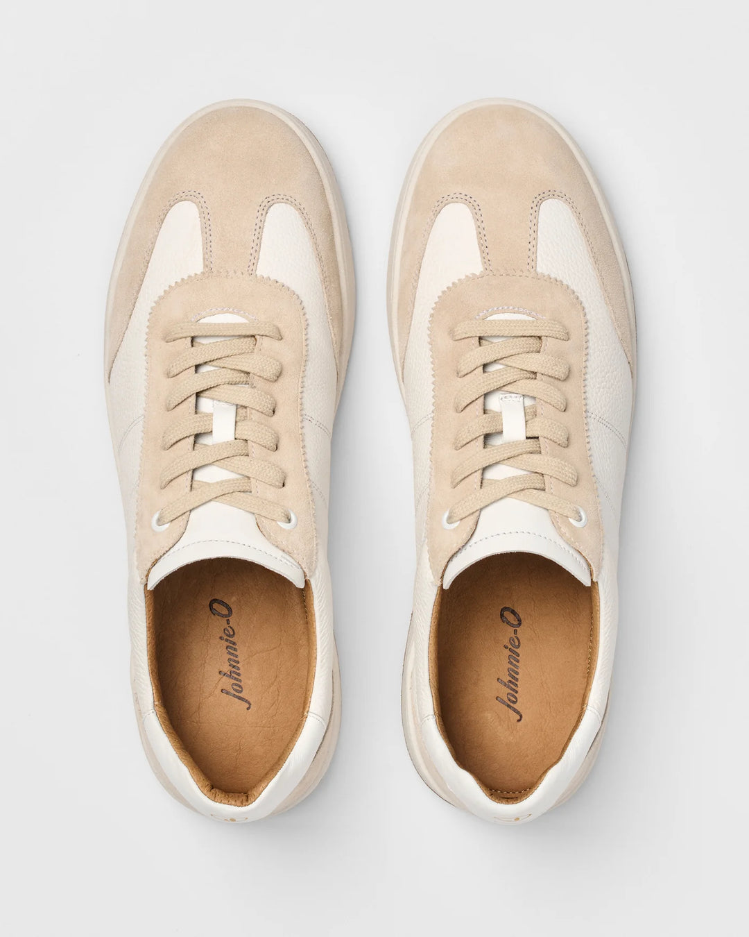 Sure Shot Sneaker In White/Tan