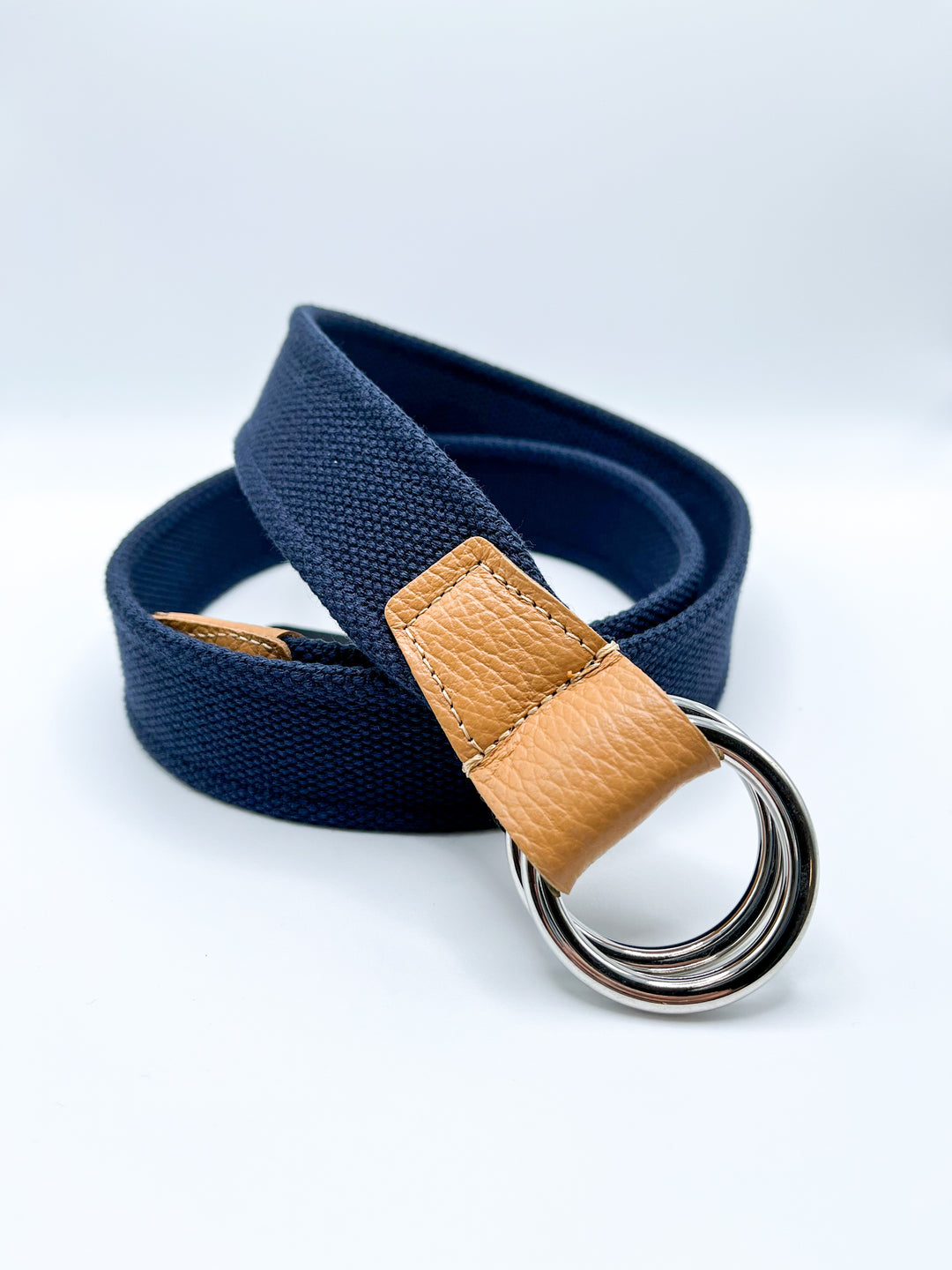 The Oxford Shop O-Ring Canvas Belt In Navy